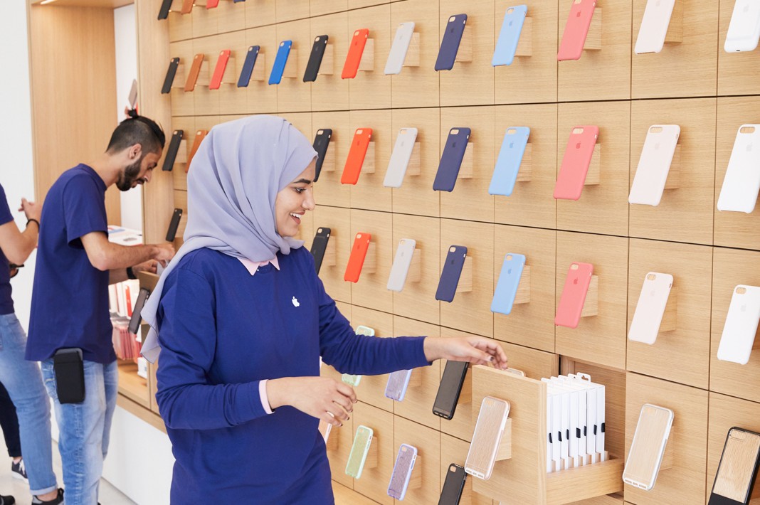 In pics: Apple launches new store in Dubai Mall