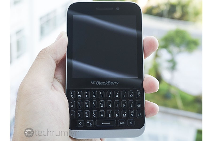 Leaked! BlackBerry Kobi in pics