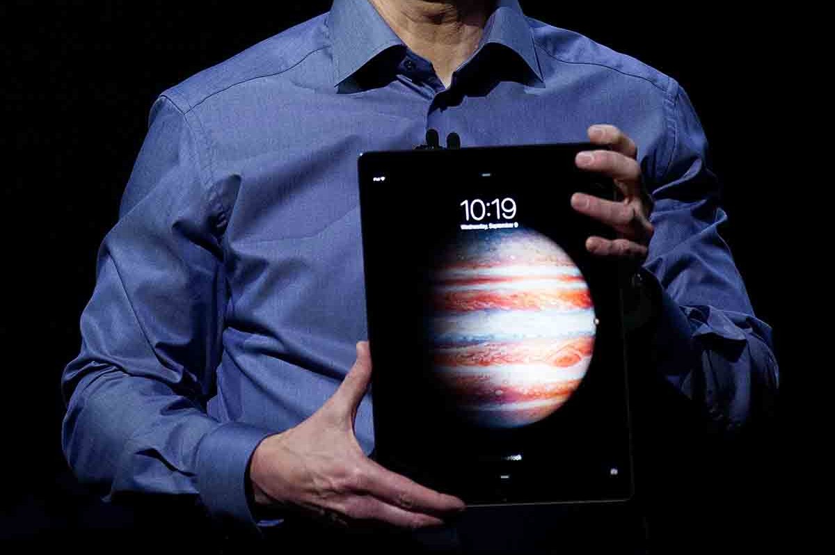 Apple’s ginormagantulous iPad Pro