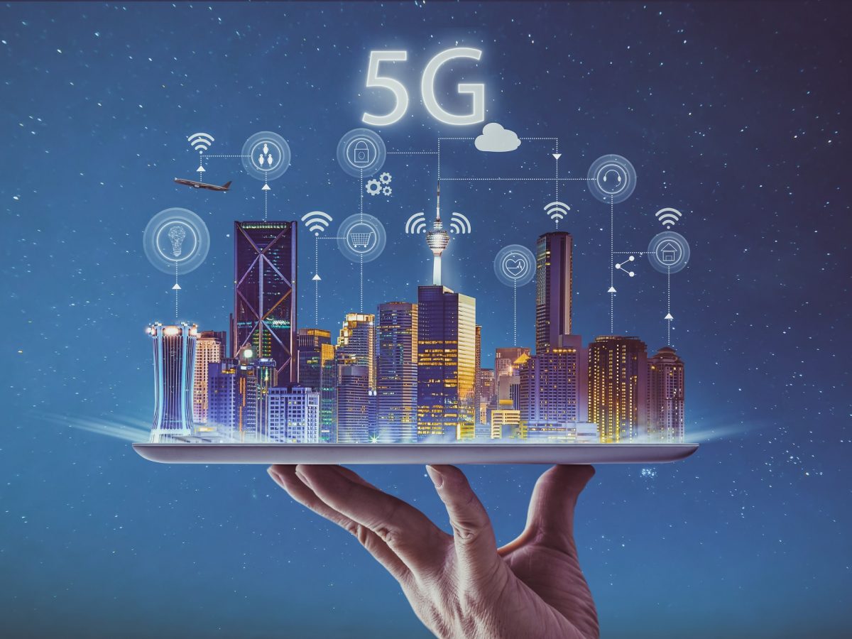 How can businesses realise the benefits of 5G?