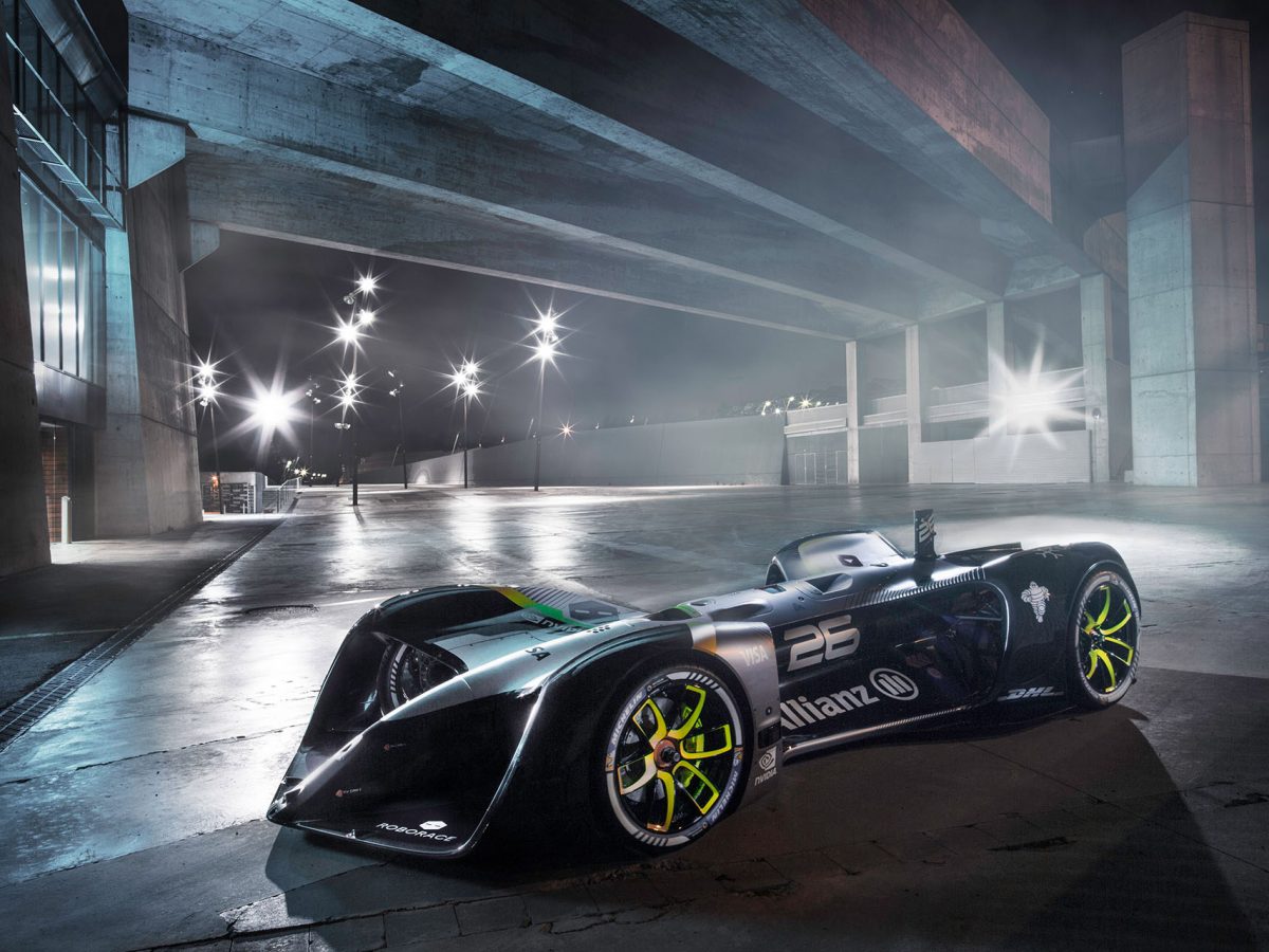 Autonomous cars racing RoboRace