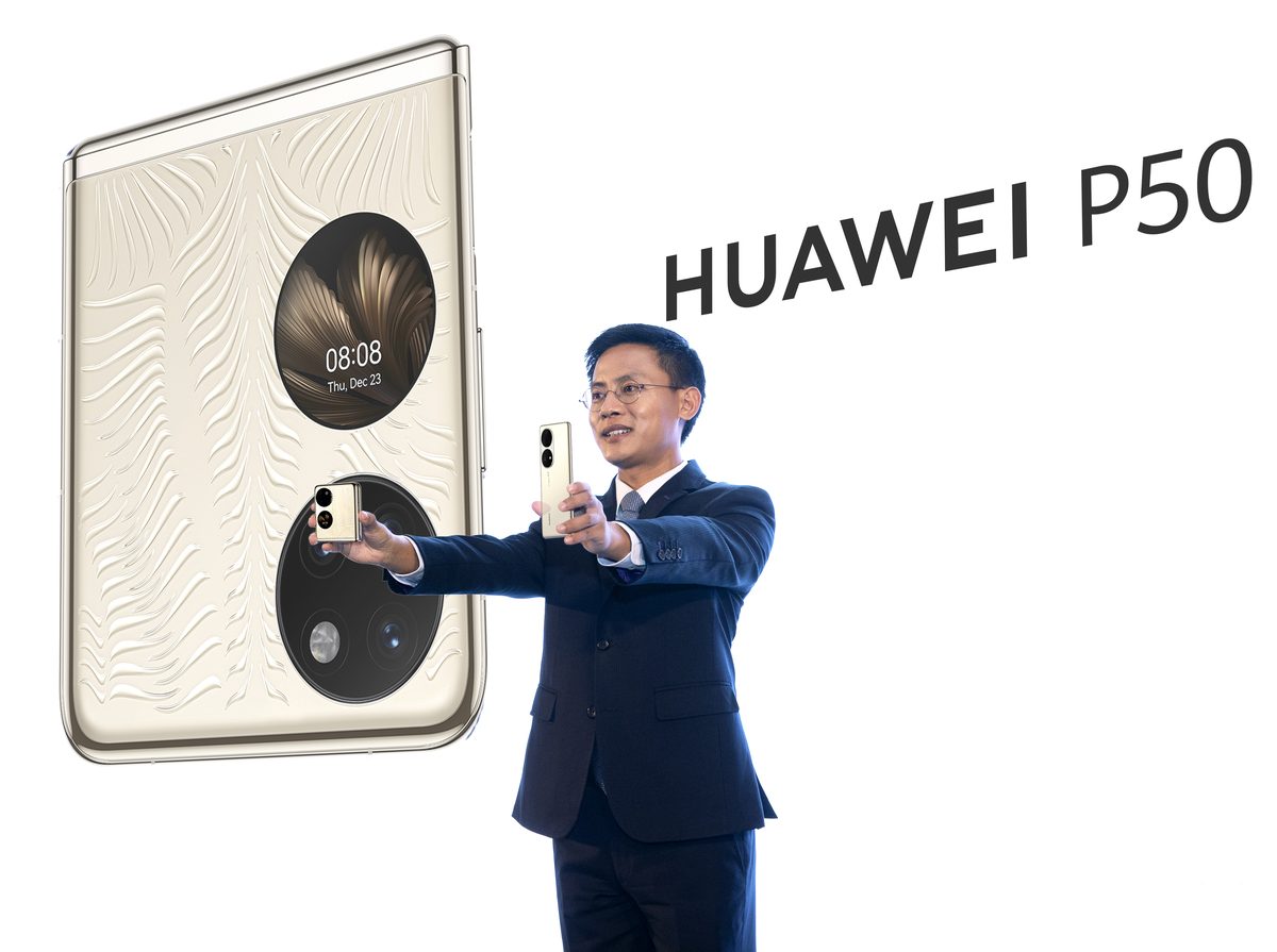 Huawei H1 2022 profits cut in half