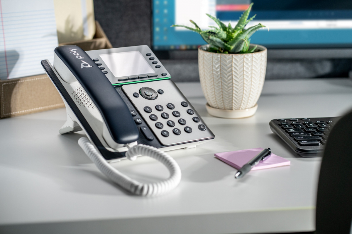 Smart desk phone